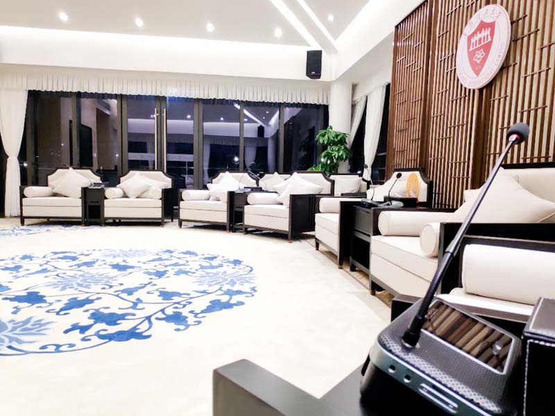 Gonsin Escorted The Modern Education In Campus Gonsin Escorted The Modern Education In Campus