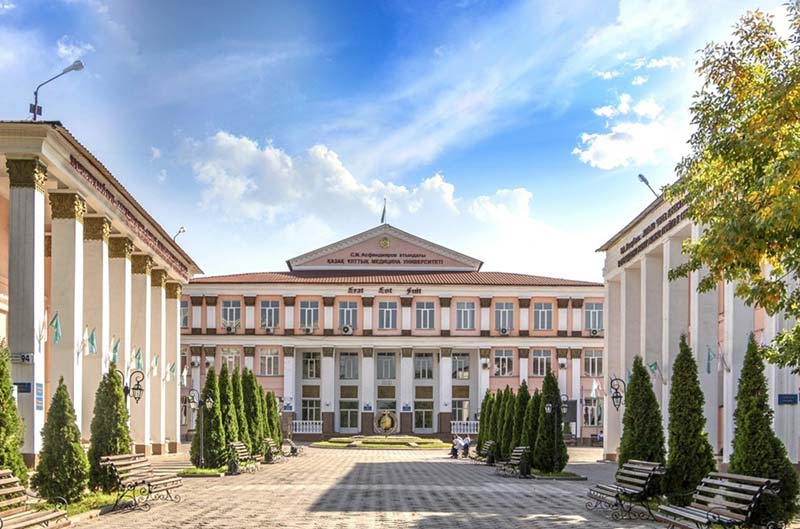 Gonsin Escorted The Modern Education In Campus Gonsin Escorted The Modern Education In Campus