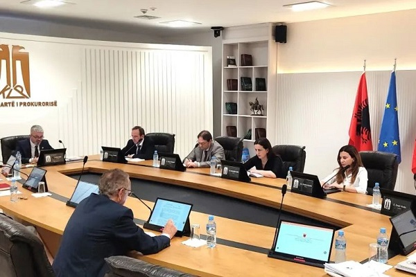 Several Principles of Conference Sound Equipment Design